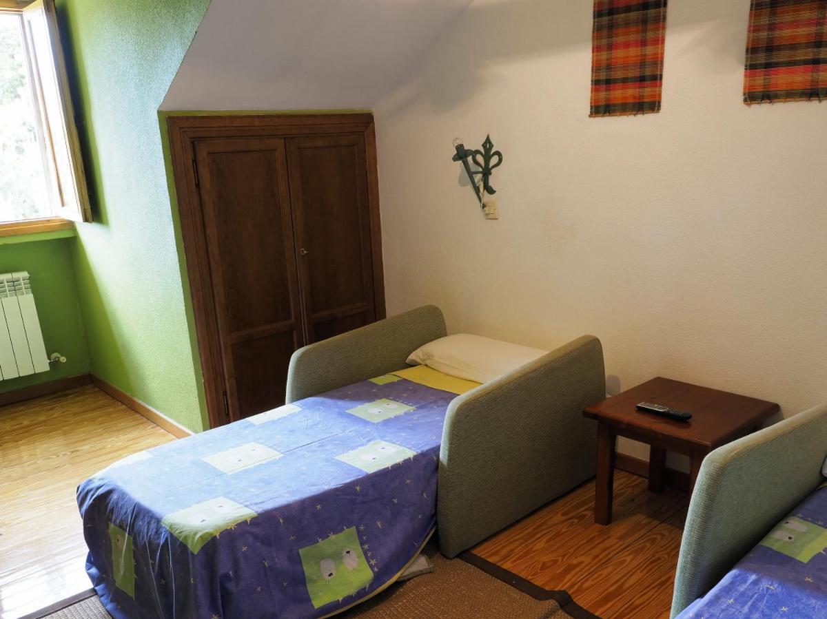 Hospedium Hostal Almanzor Navarredonda de Gredos Exteriör bild