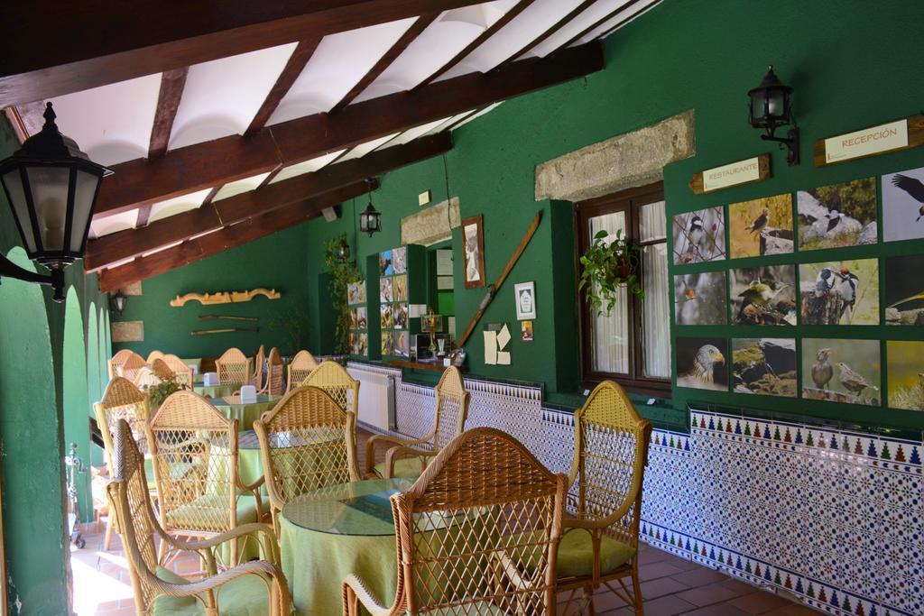 Hospedium Hostal Almanzor Navarredonda de Gredos Exteriör bild